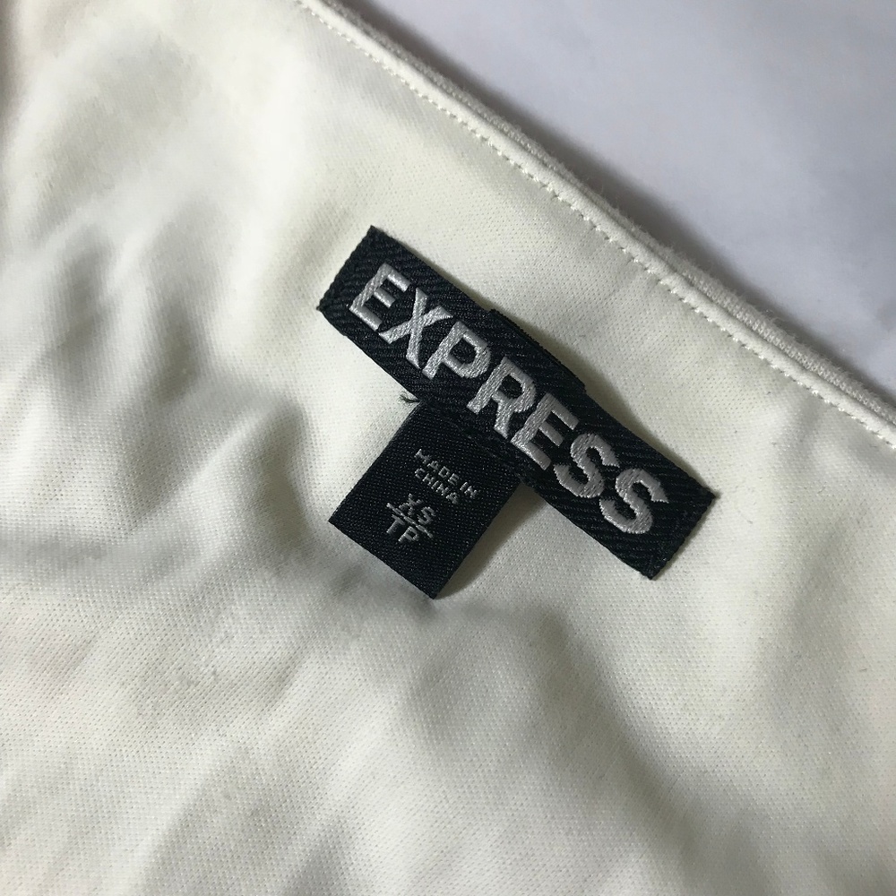 Express Cream & Pink Chevron Sequin Mini Skirt - Picture 4 of 8